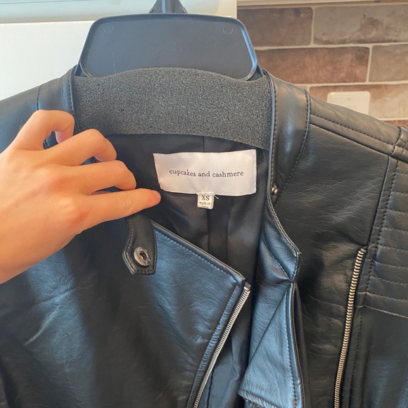Cupcakes&Cashmere Cherlin Faux Leather Jacket NWOT - Picture 6 of 10